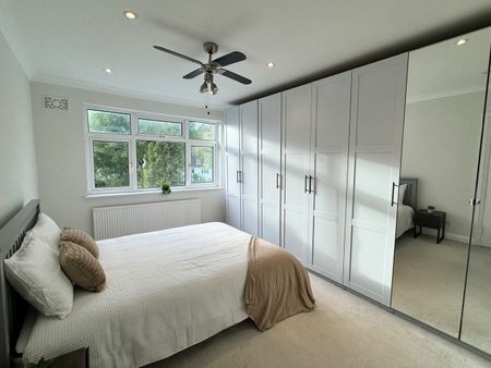 2 Bed Maisonette, Grosvenor Road, N3 - Photo 3