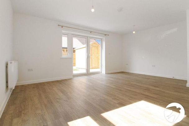 3 bedroom end of terrace house to rent - Photo 1