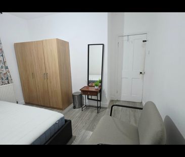 Room in a Shared House, Ilford, IG1 - Photo 3