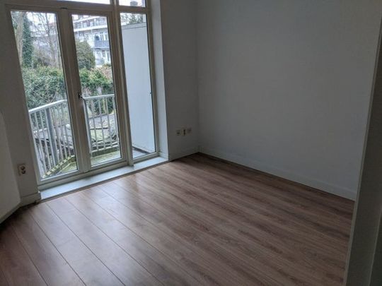 Te huur: Appartement Davisstraat 32 1 in Amsterdam - Photo 1