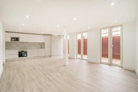 Greenwich High Road, Greenwich, SE10 - Photo 3