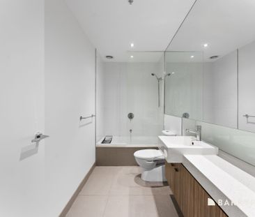 Comfortable, low-maintenance lifestyle in a convenient city-edge lo... - Photo 6