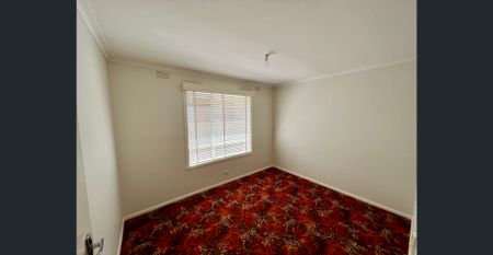 41 Yarmouth Avenue, St Albans - Photo 3