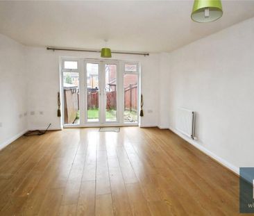 3 bedroom terraced house to rent - Photo 2