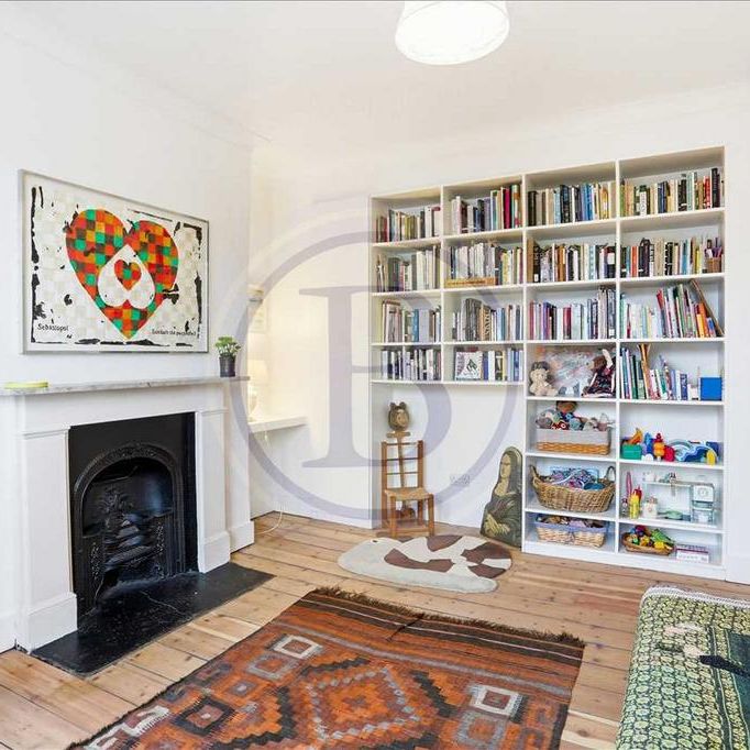 3 bedroom maisonette to rent - Photo 1