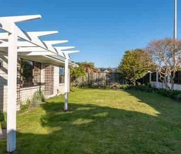 Charming 3BR Home in Glenholme - Photo 4