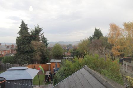 2 bedroom terraced house to rent - Photo 2