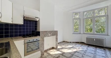 Zeer licht appartement met 2 slaapkamers – 95 m² – Met uitzicht op een park - Photo 3