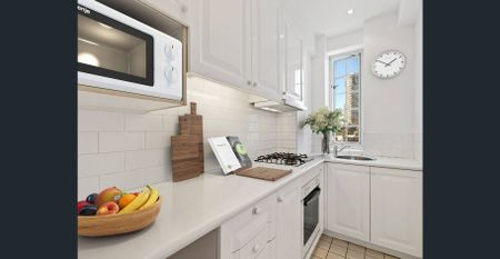 Bright One Bedroom Unfurnished Apartment - Photo 3