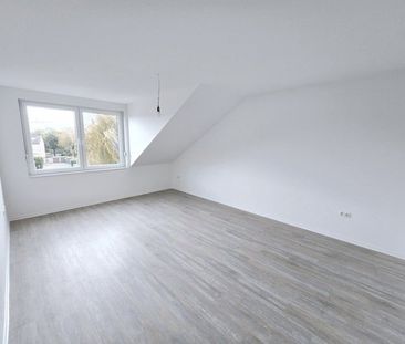 Erstbezug nach Aufstockung: Exklusive 3-Zimmer-Wohnung mit moderner... - Photo 3