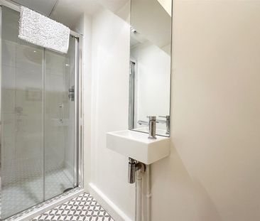 London Road, Cheltenham GL52 6HJ - Photo 6