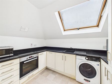 Windmill Road, Hampton Hill, TW12 - Photo 3