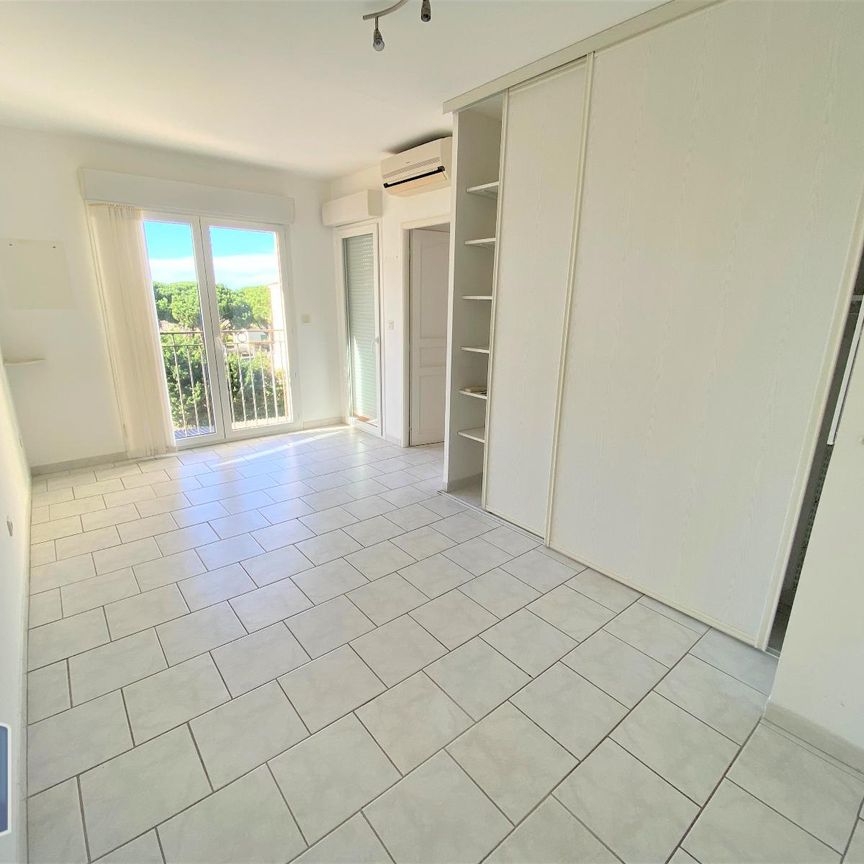 Location Appartement 2 pièces 37m² PORT ST LOUIS DU RHONE 13230 - Photo 1