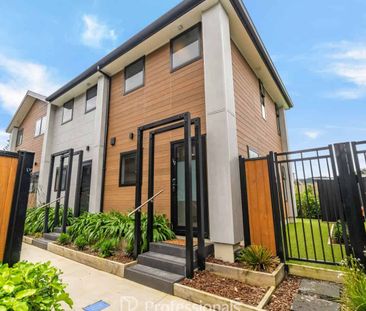 1/12 Rainey Grove, Taita - Photo 5