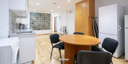 Carrer de Troia, Valencia, Valencian Community 46007 - Photo 5