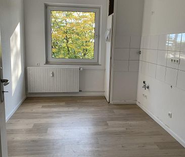 Exklusive, Kinderfreundliche Wohnungen mit Großem Balkon in Bevorzugter Lage von Windberg! - Photo 1