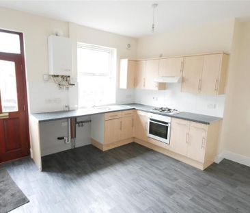 3 bedroom terraced house to rent - Photo 4