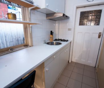 SELF-SUSTAINED STUDIO APARTMENT. - Photo 6