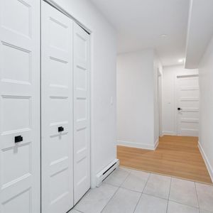 Appartement Saint-Rémi � Louer - Photo 3