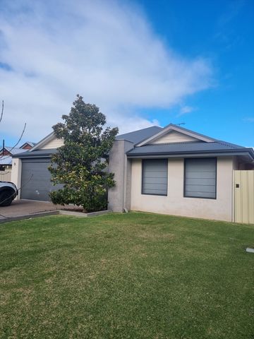 13 Mary Elizabeth Ramble, 6280, West Busselton Wa - Photo 3