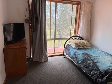 Strathfieldsaye - Photo 2