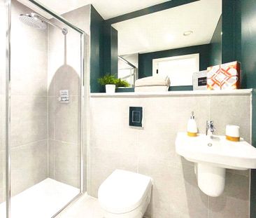 Sky Gardens, 7 Spinners Way, Manchester City Centre, M15 4UU - Photo 2