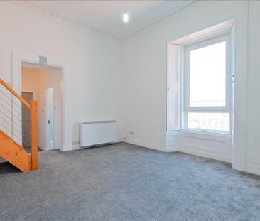 3 bedroom apartment to rent - Photo 3