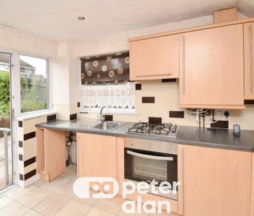 3 bedroom semi-detached house to rent - Photo 5