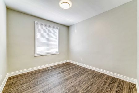 For Lease - 39 Aveline Crescent Unit# Main, Toronto, Ontario - Photo 5