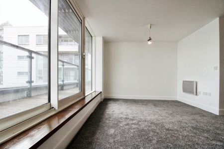 Ferry Court, CARDIFF - Photo 2