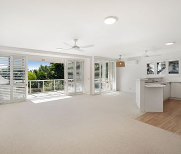 Beautifully Appointed Corner Apartment &vert; &dollar;900 Per Week - Photo 2