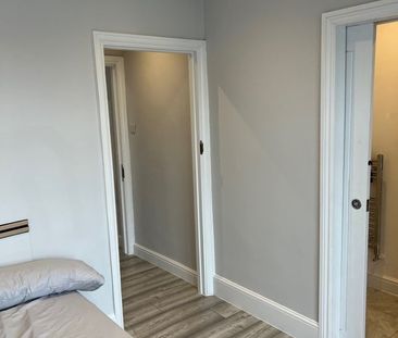 Room in a Shared House, London, SE6 - Photo 2