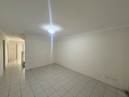 16/81 Lalor Road, Quakers Hill NSW 2763 - Photo 2