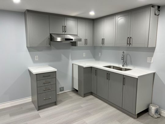 For Lease - 18 Russell Creek Drive Unit# Bsmt, Brampton, Ontario - Photo 1