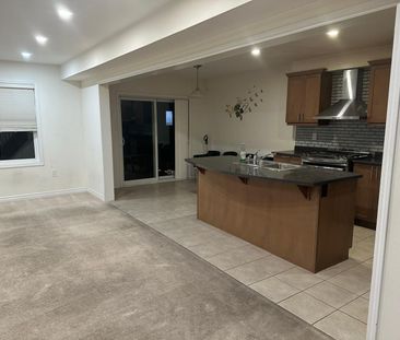 For Lease - 30 Stedford Crescent, Brampton, Ontario - Photo 3