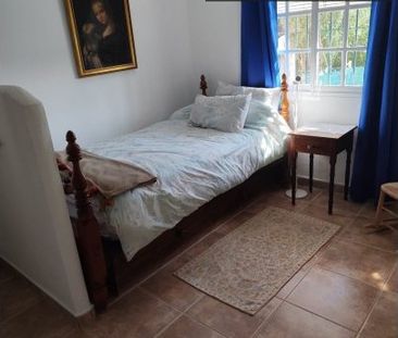 malaga, Andalusia 29100 - Foto 1