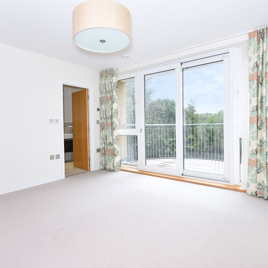 Almansa Way, Lymington, SO41 flat to rent - Photo 1