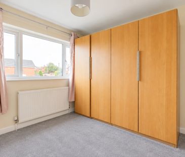 Debenham Crescent, STOKE-ON-TRENT - Photo 5