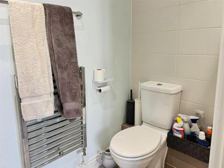 2 bedroom terraced house to rent - Photo 3