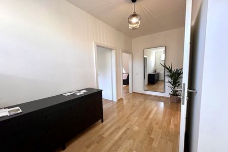 Südtirolerplatz: 2-Zimmer-Wohnung in ruhiger Innenhoflage! - Foto 2