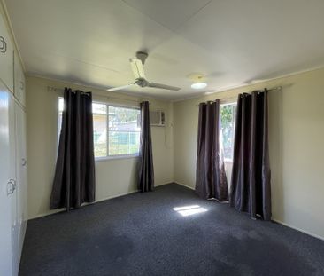 3 Bedroom Family Home with Two Bay Shed - Photo 4