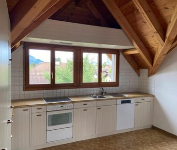 Charmante und helle 4.5-Zimmer-Dachwohnung an ruhiger Lage im Werde... - Foto 2