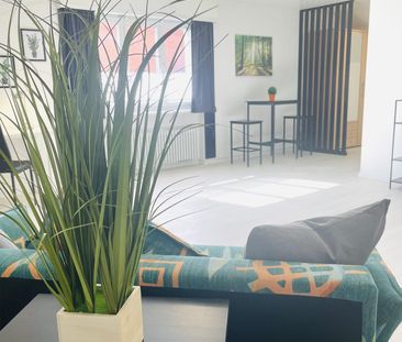 Helle, 1.5 -Zi Wohnung mit Waschmaschine" - Foto 1