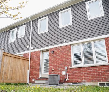 For Lease - 264 Waterbrook Lane, Kitchener, Ontario - Photo 1