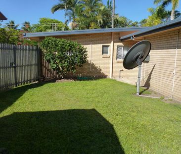 3 BEDROOM HOUSE - WEST MACKAY - Photo 2