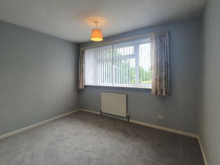 3 Bed Semi-detached house For Rent - Photo 3