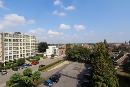 Rustig appartement dichtbij het centrum met 2 slaapkamers en staanplaats! - Photo 4