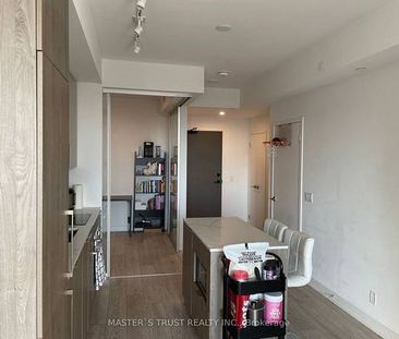 YONGE/FINCH-Bright Roomy 1Bd+Den 2Bath - Photo 2