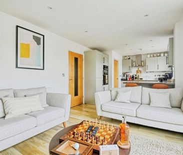 4 bedroom detached house to rent - Photo 5