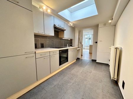 Duplex appartement in het centrum van Sint-Truiden met 2 Slaapkamers - Foto 3